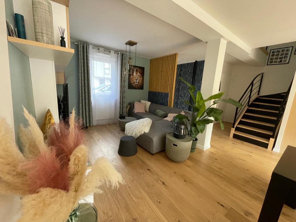 Agreable Maison Neuve Angers Centre-Madeleine Buitenkant foto